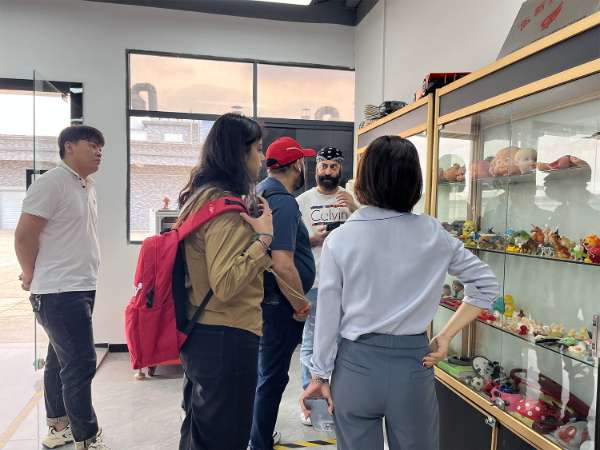 印度客户来我司参观